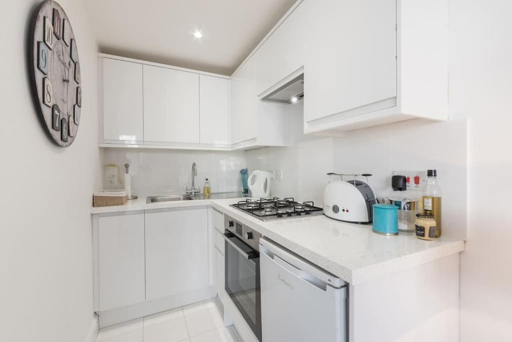 Cozy One Bedroom Apartment Next To Paddington London Exterior photo